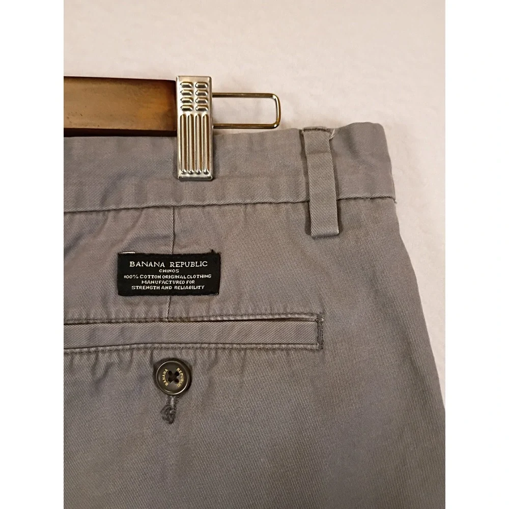 Business Casual Banana Republic Mens 35x32 Gray Aiden Slim Fit Chino Pants
